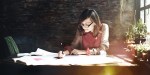 SUCCESSFUL,WOMAN,WORKING,OFFICE