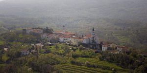 To je samostan, v katerem je deloval sloviti slovenski pridigar