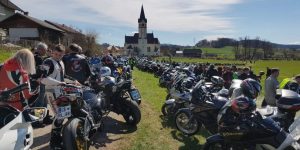 Motoristični blagoslov, kot ga še ni bilo