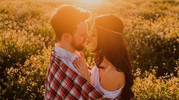 COUPLE LOVE