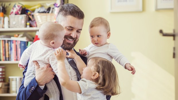 WELCOMING DAD