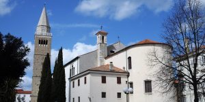 Stolnica na slovenski obali, ki si jo morate ogledati