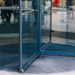 SPINNING DOOR