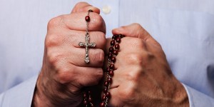 &#8220;Sprehod in rožni venec, oboje se da lepo združiti&#8221;