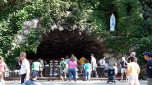 NOTRE DAME GROTTO