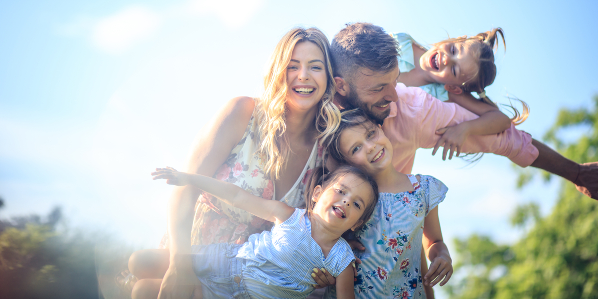 FAMILY, HAPPY, OUTDOOR