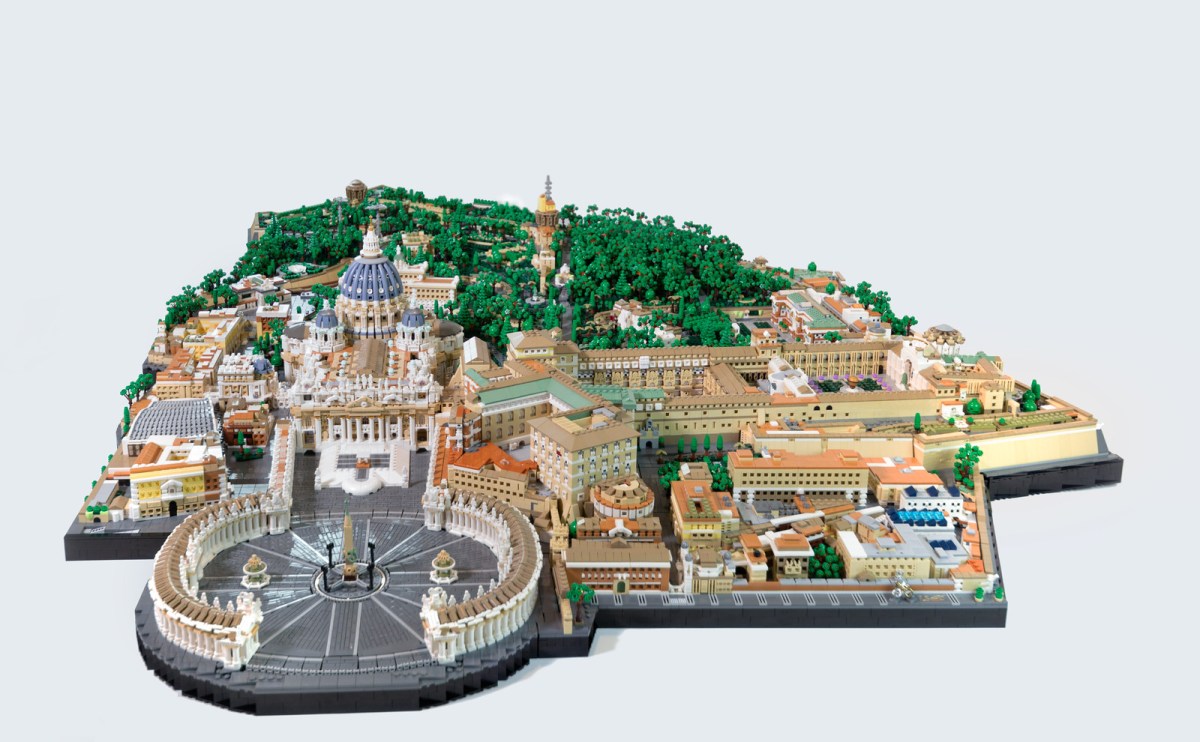 LEGO Vatican City by Rocco Buttliere on Aleteia