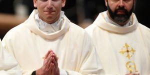 Lahko bi igral v najboljših nogometnih klubih, namesto tega je izbral duhovništvo