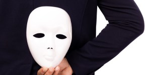 Izziv za moške: ste pripravljeni odložiti svojo masko?