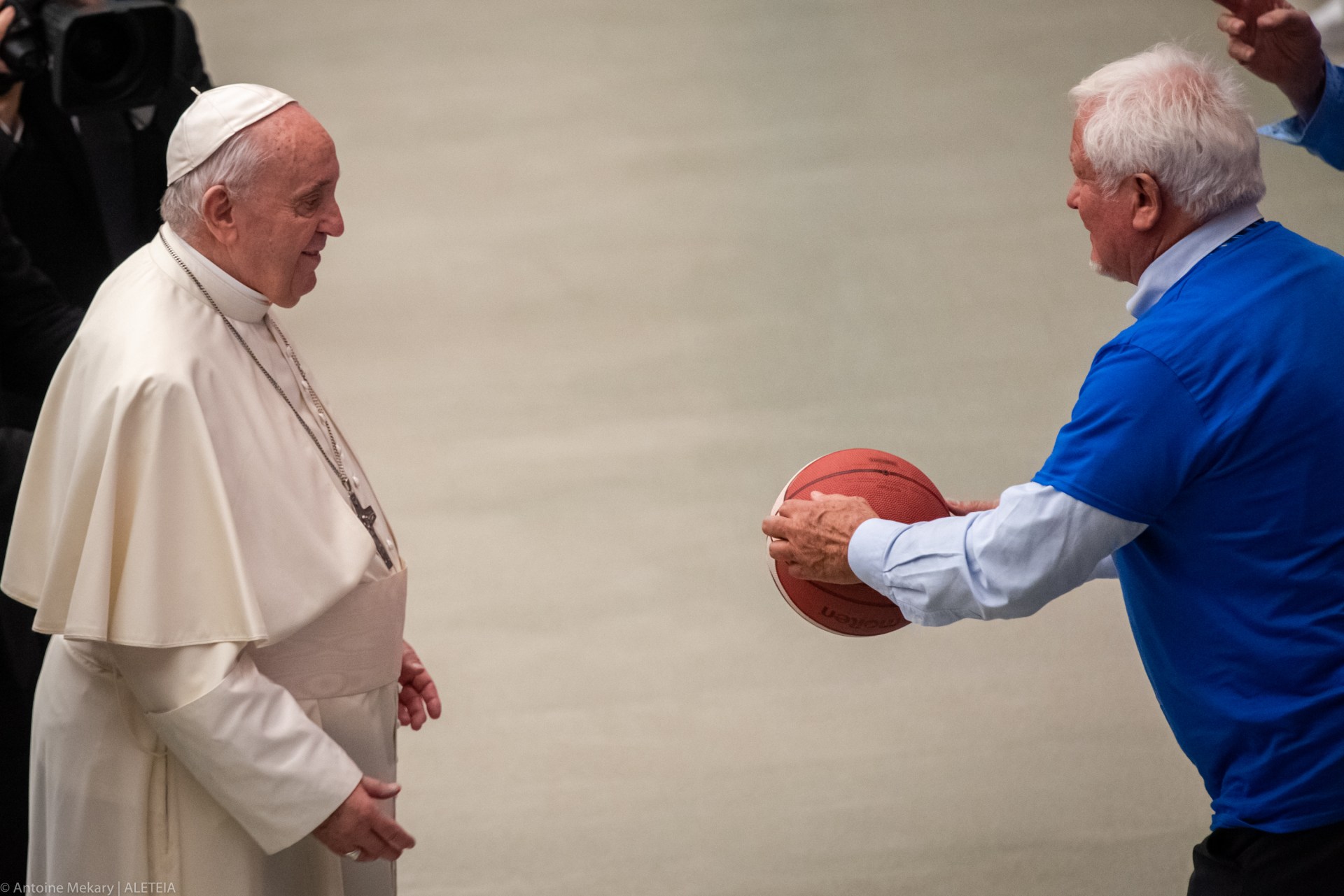 POPE AUDIENCE PAUL VI HALL basket ball