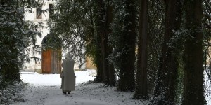 Kakšno je življenje za vrati najstrožjega moškega samostanskega reda?