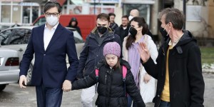 Deklico z Downovim sindromom v šoli nadlegovali, na pomoč ji je priskočil predsednik države
