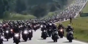 Nepregledna množica motoristov je razveselila šestletnega dečka z rakom