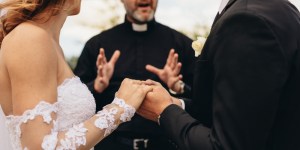 4 stvari, ki bi jih morala vsebovati vsaka poročna pridiga
