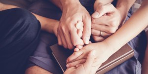 4 drobne navade, ki bodo vaši družini v pomoč pri duhovni rasti