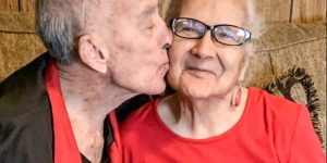 Poročena sta bila 63 let in umrla v razmaku le nekaj ur