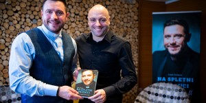 &#8220;To knjigo bi lahko predpisovali na recept namesto baldrijanovih kapljic&#8221;