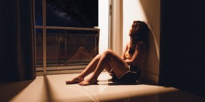 Se moramo res pretvarjati, da smo neranljivi?