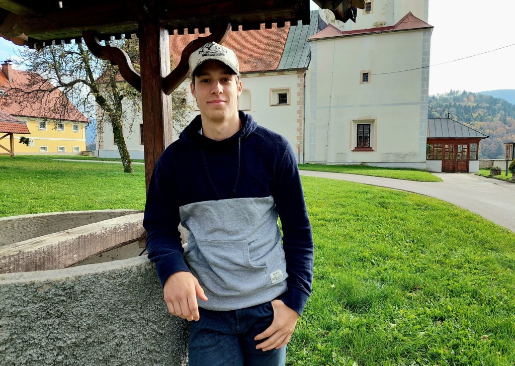 Dominik Kriznik volunteer Young Caritas