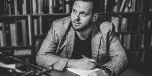 Po dveh izgorelostih je prepričan: &#8220;Tudi brezdelje in občasna lenobnost sta lahko koristna&#8221;
