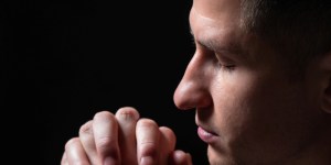 9 svetopisemskih citatov, ki vam bodo prišli prav v negotovih trenutkih