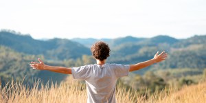 3 preproste besede, ki bodo pozitivno usmerile vaše misli