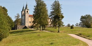 Poznate prečudovito Pot treh svetišč? Vredno je poromati po njej
